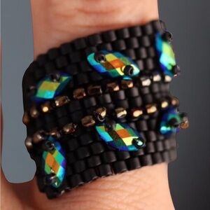 Size 10 Black & Blue Faceted Glass Beaded Ring